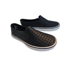 Native Kids Unisex Size 1 Jiffy Black Miles Shoes
